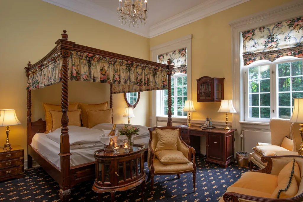 Sophiendal Slotsværelse